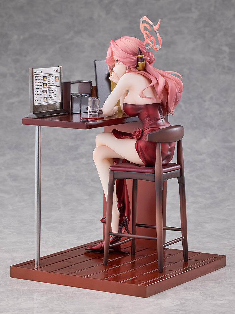 Aru (Dress) Memorial Lobby Ver. 1/7 Scale Figure