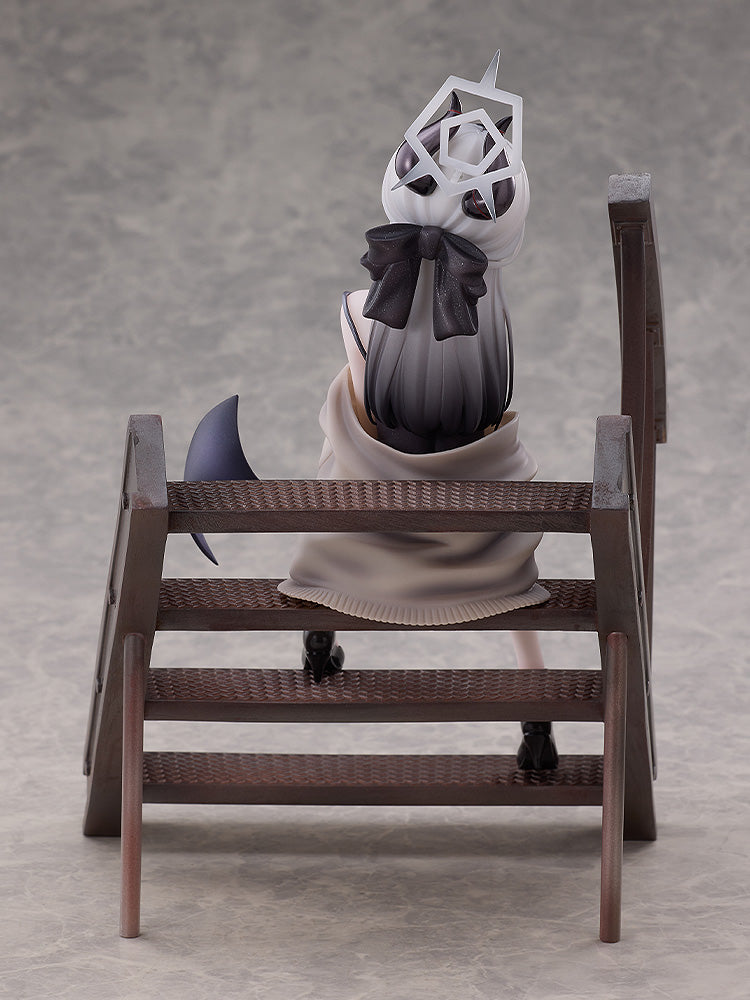 Kayoko (Dress): Memorial Lobby Ver. 1/7 Scale Figure