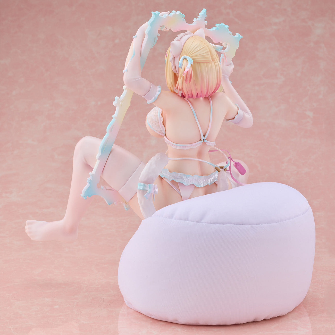 Minette Illustrator: Danimaru 1/5 Scale Figure